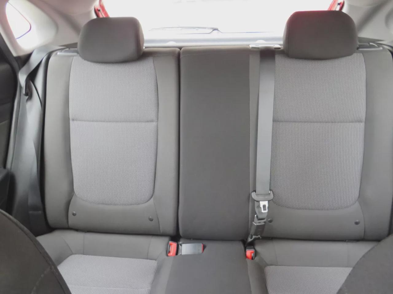 2019 Hyundai Accent Preferred (**LOW KM!!**CLEAN TITLE/NO ACCIDENTS!!**SAFETY/CERTIFIED!!**WINTER TIRES!!**HEATED SEATS**ALLOY RIMS**REVERSE CAMERA**A/C**USB/AUX**CRUISE CONTROL**BLUETOOTH**) Photo