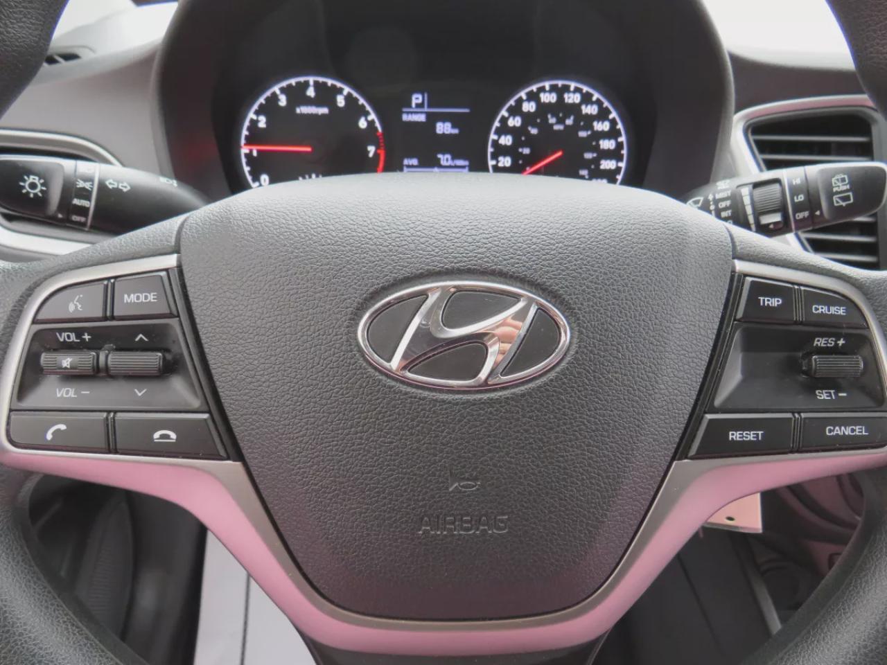 2019 Hyundai Accent Preferred (**LOW KM!!**CLEAN TITLE/NO ACCIDENTS!!**SAFETY/CERTIFIED!!**WINTER TIRES!!**HEATED SEATS**ALLOY RIMS**REVERSE CAMERA**A/C**USB/AUX**CRUISE CONTROL**BLUETOOTH**) Photo