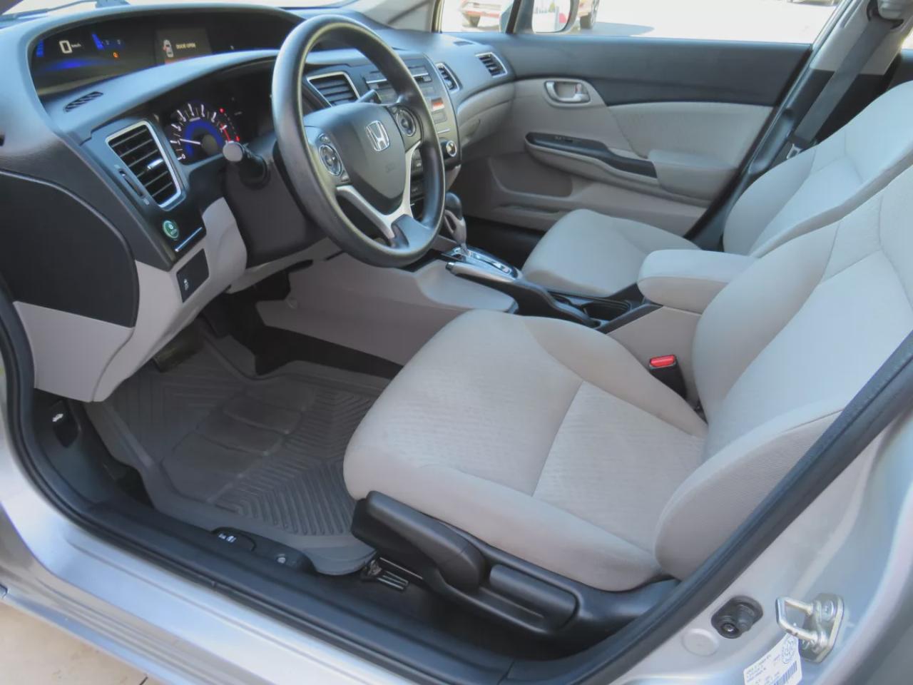 2015 Honda Civic Sedan LX (**LOW KM!!**CLEAN TITLE/NO ACCIDENTS!!**SAFETY/CERTIFIED!!**ALLOY RIMS**AUTOMATIC**A/C**HEATED SEATS**POWER WINDOWS**POWER LOCKS**ECON MODE**) Photo