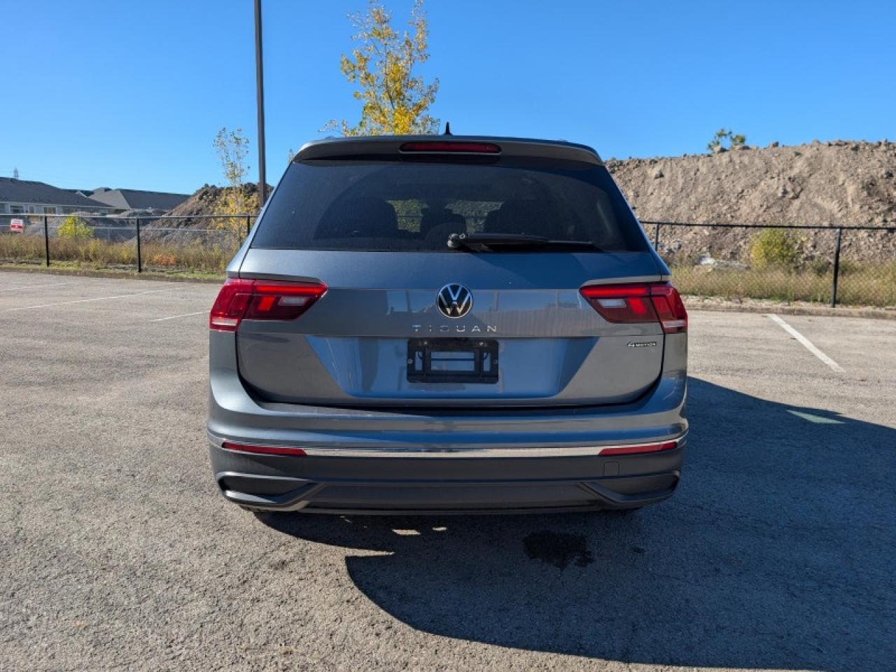 2022 Volkswagen Tiguan Comfortline w/Moonroof  **PANO SUNROOF** Photo