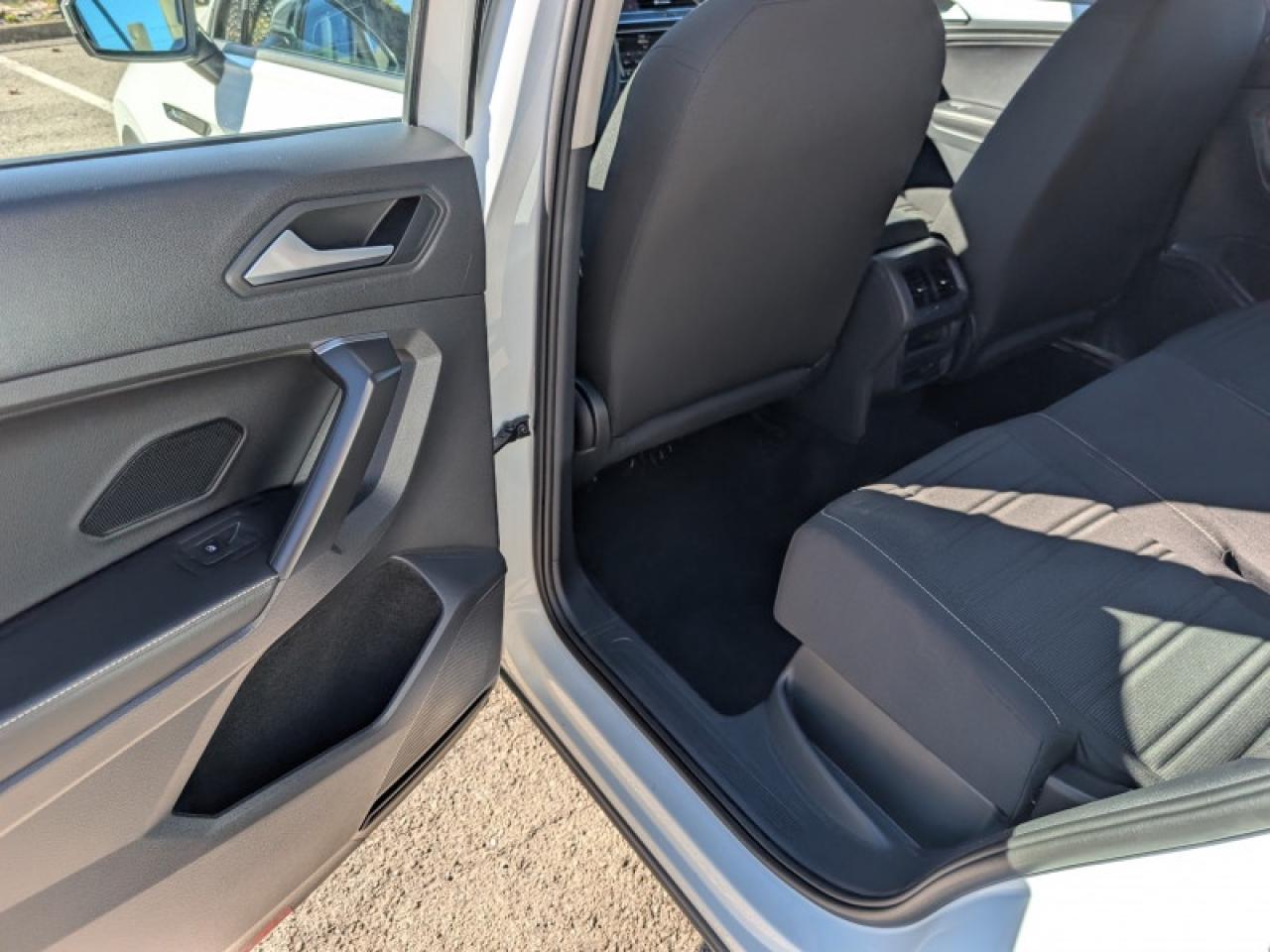 2022 Volkswagen Tiguan Trendline  **BLIND SPOT - HTD SW** Photo