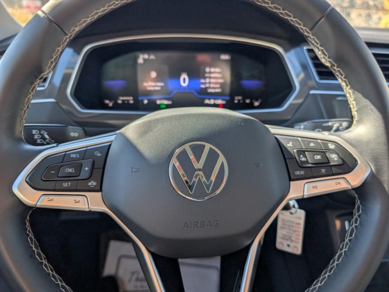 2022 Volkswagen Tiguan Trendline  **BLIND SPOT - HTD SW** Photo