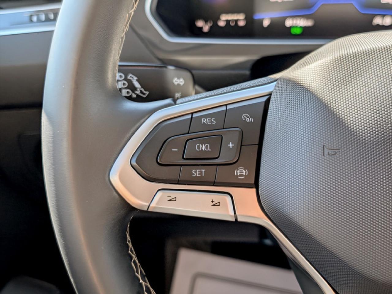 2022 Volkswagen Tiguan Trendline  **BLIND SPOT - HTD SW** Photo