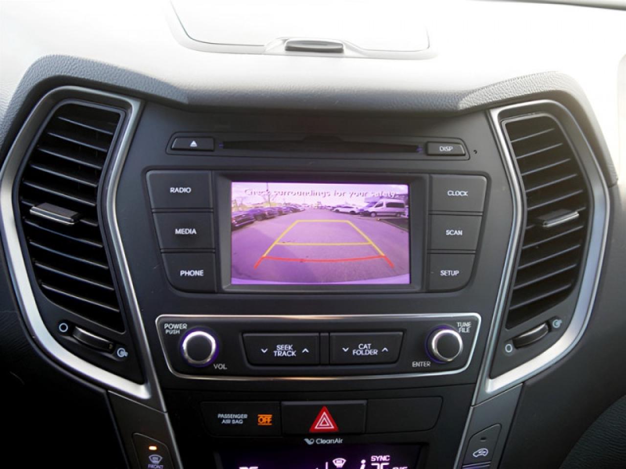 2018 Hyundai Santa Fe Sport Premium  **VERY LOW KMS** Photo