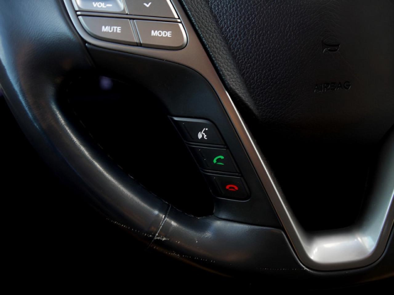 2018 Hyundai Santa Fe Sport Premium  **VERY LOW KMS** Photo