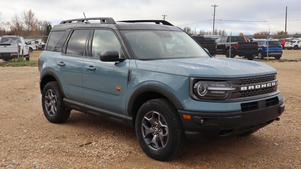 2022 Ford Bronco Sport BADLANDS Photo2