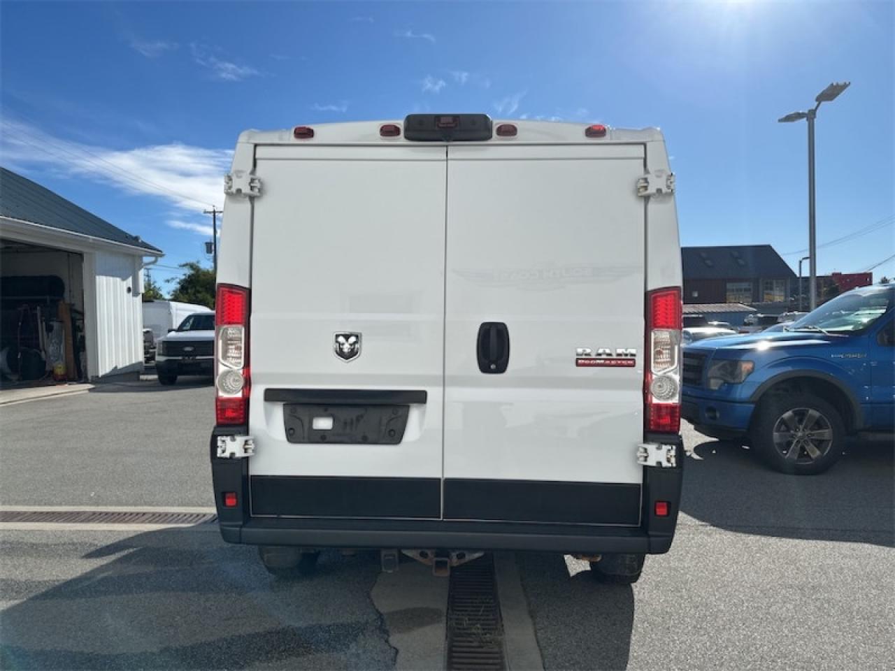 2019 RAM Cargo Van ProMaster 1500 Low Roof 118 Photo3