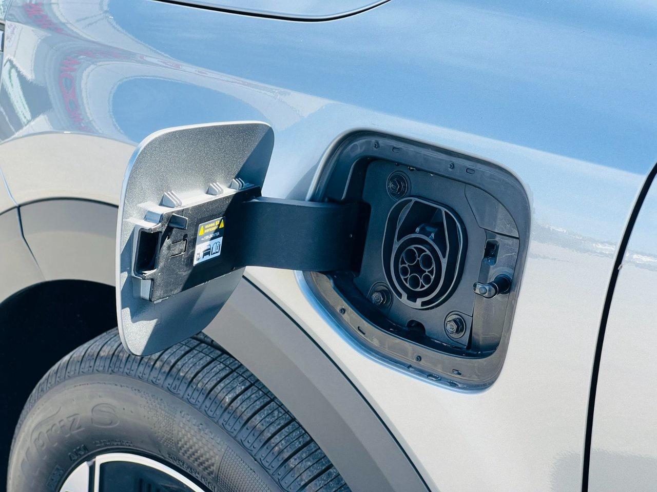 2026 Kia Niro PHEV EX Photo