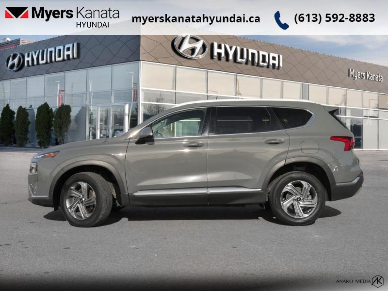2023 Hyundai Santa Fe Preferred AWD  - Heated Seats Photo4