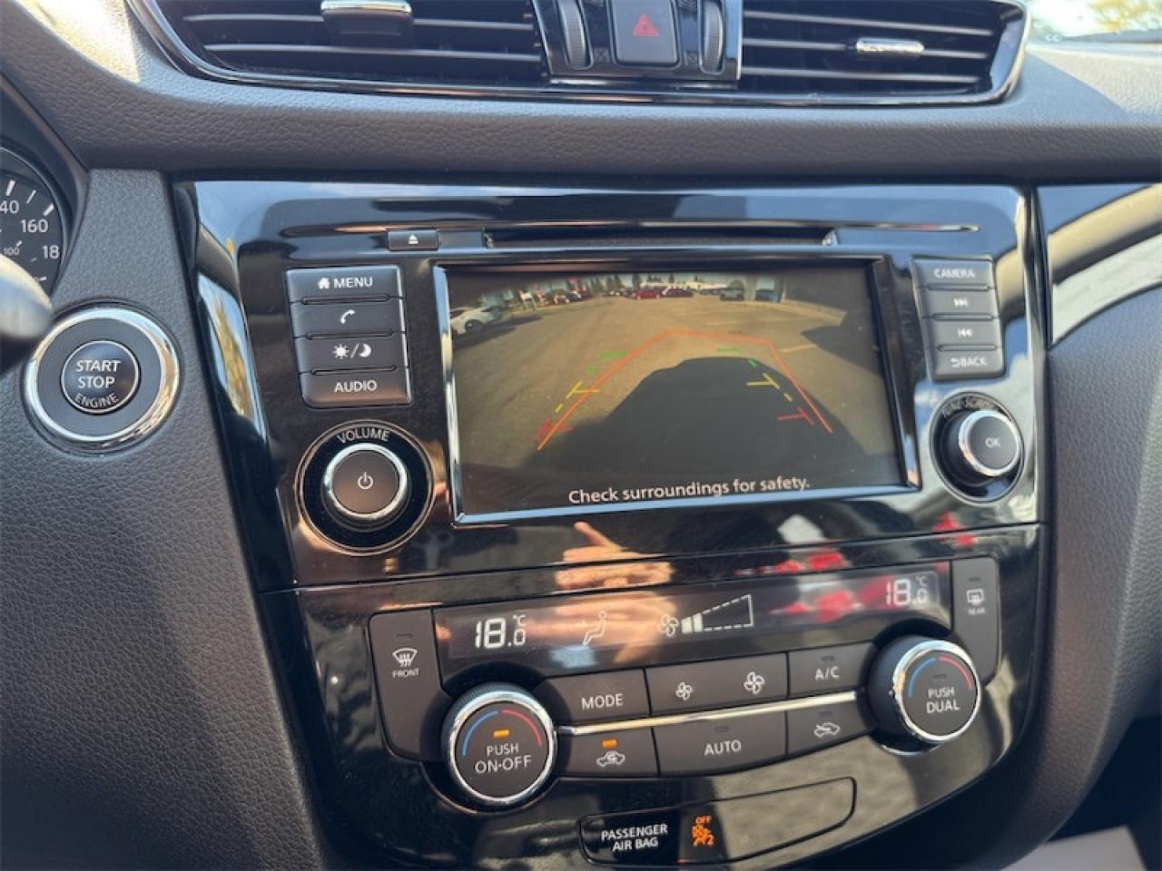 2023 Nissan Qashqai SV AWD  - Sunroof -  Heated Seats Photo