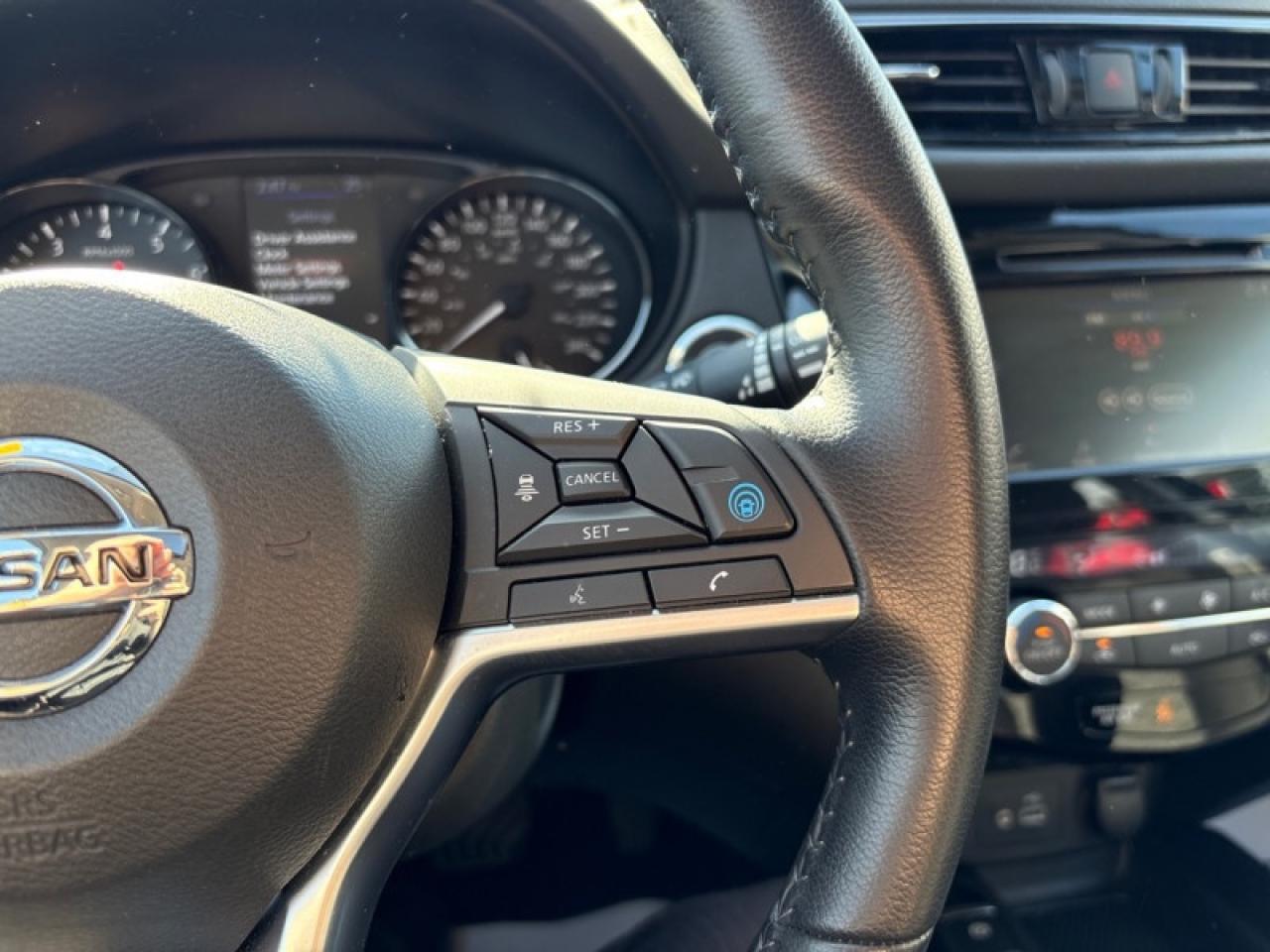 2023 Nissan Qashqai SV AWD  - Sunroof -  Heated Seats Photo