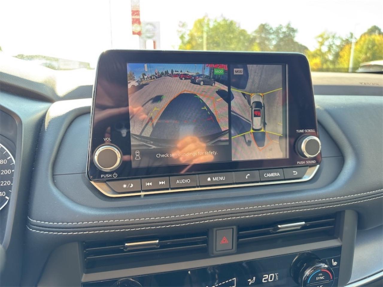 2023 Nissan Rogue SV Moonroof  One Owner Lease Return, CLEAN Photo