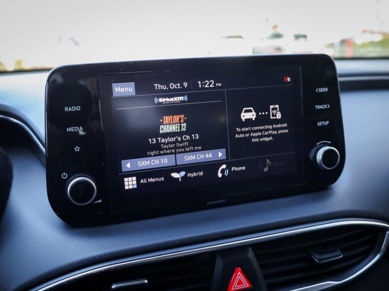 2021 Hyundai Santa Fe Hybrid Preferred AWD w/Trend Package  - $208 B/W Photo