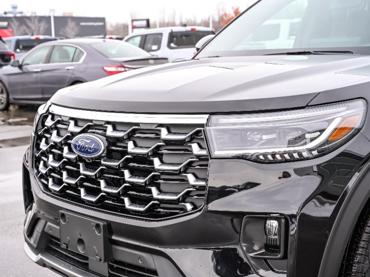 2026 Ford Explorer Platinum Photo