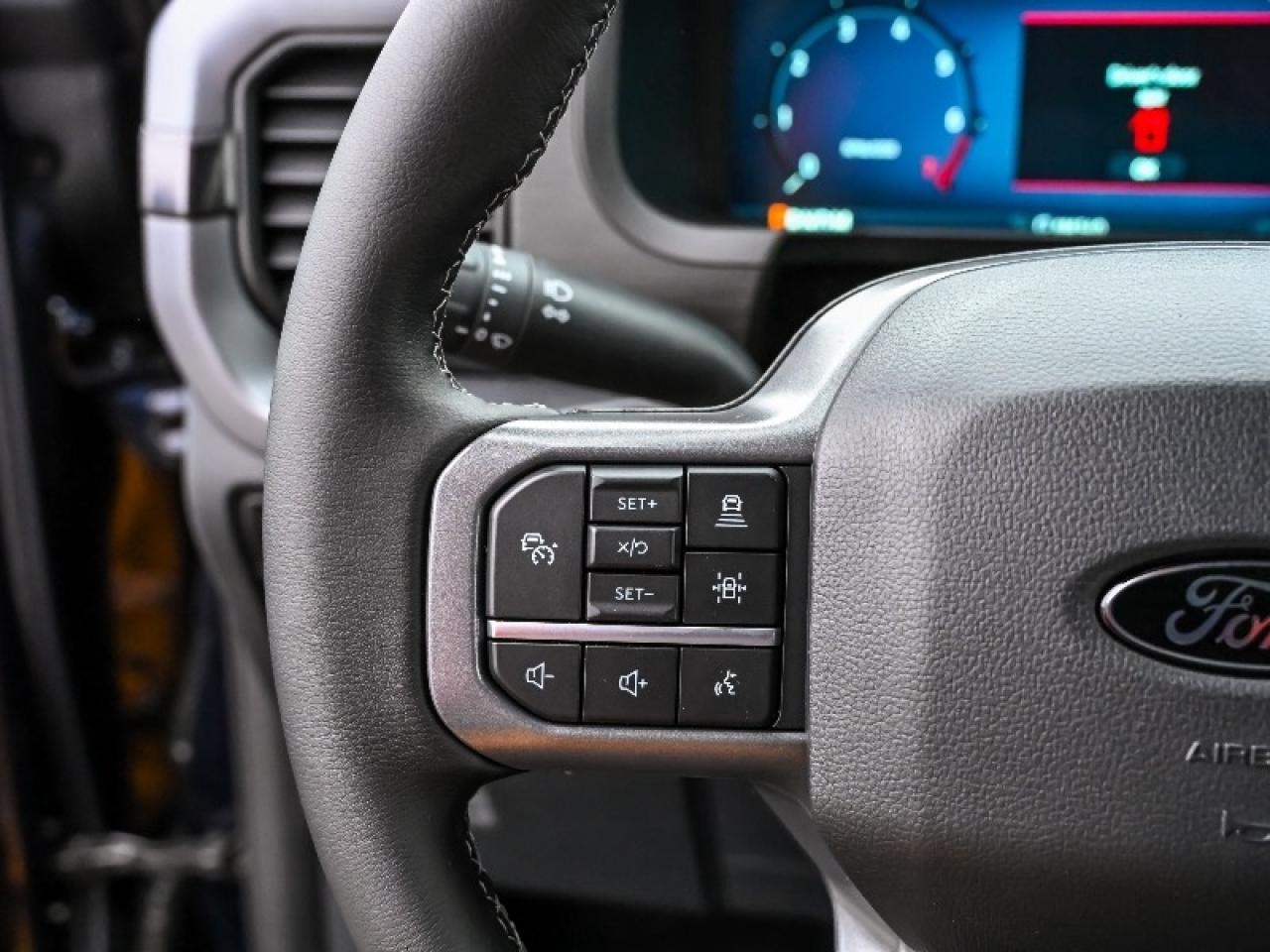 2025 Ford F-150 XLT Photo