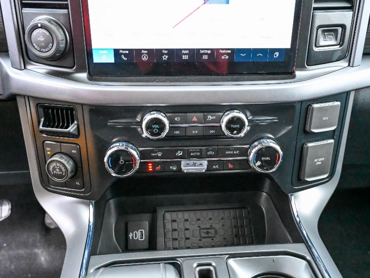 2025 Ford F-150 XLT Photo