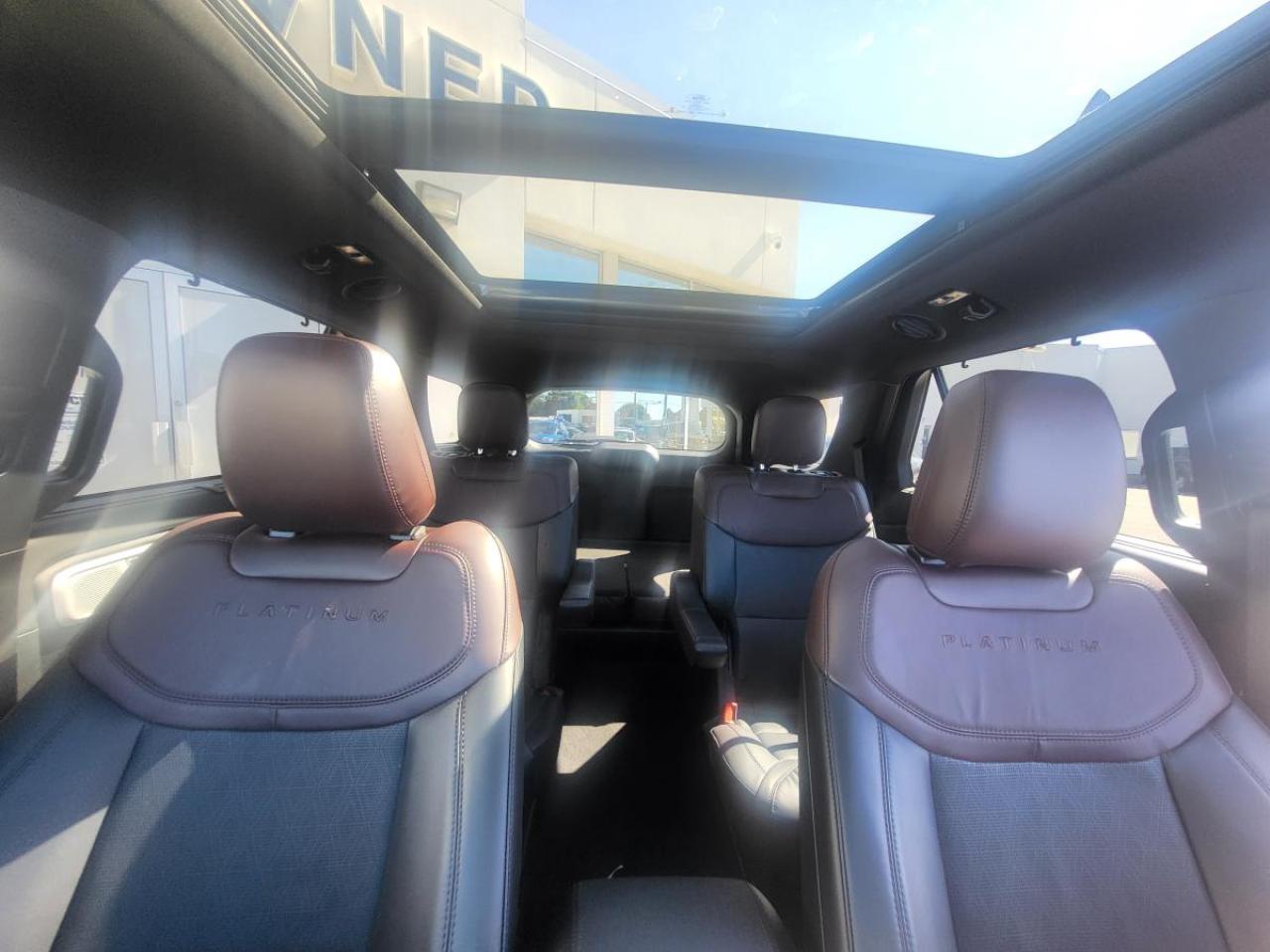 2022 Ford Explorer Platinum 4wd Photo