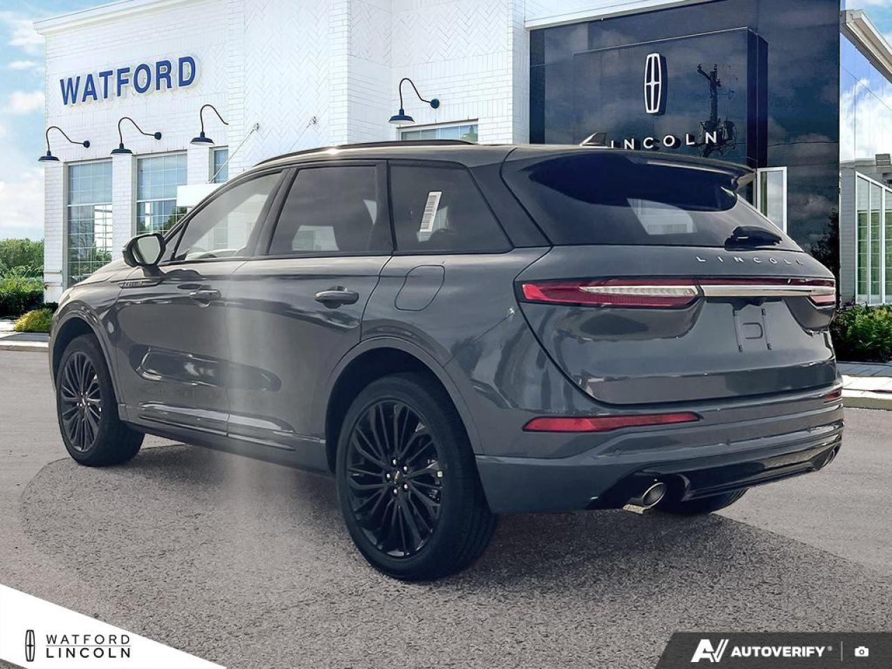 2026 Lincoln Corsair Reserve Photo3