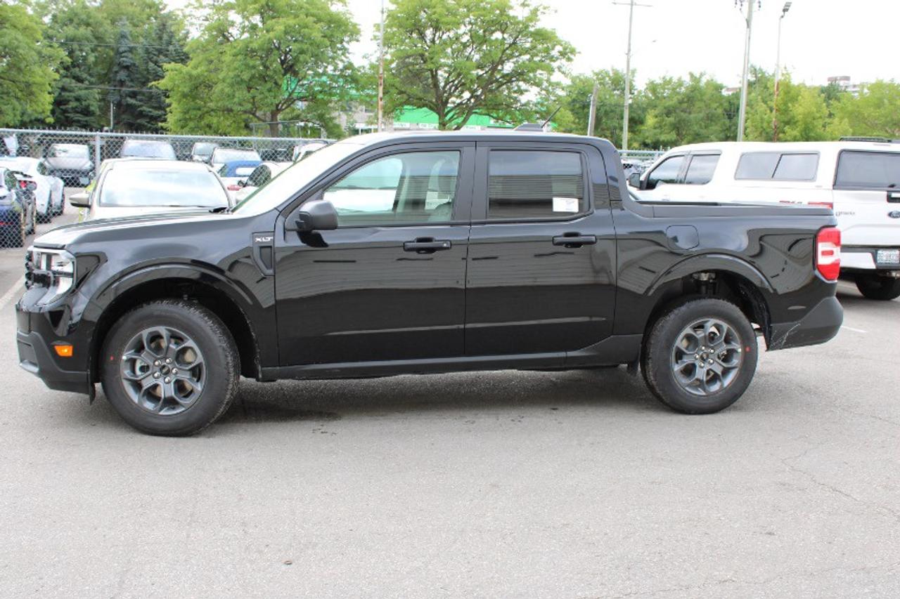 2025 Ford Maverick XLT Photo