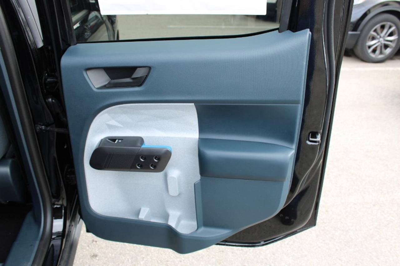 2025 Ford Maverick XLT Photo
