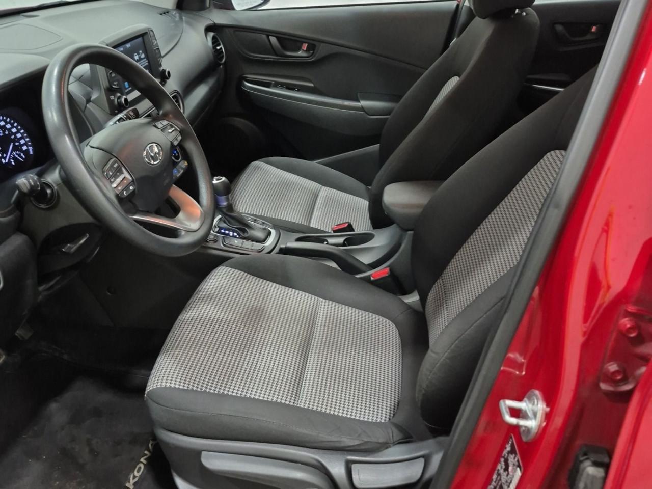 2019 Hyundai KONA Essential ALL WHEEL DRIVE - Photo #8