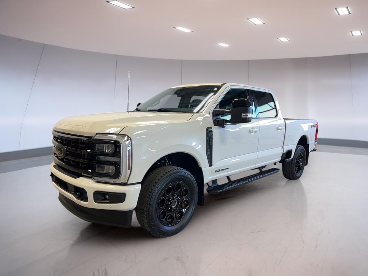Used 2024 Ford F-350 Super Duty SRW LARIAT 4WD CREW CAB 6.75' BOX for sale in Moose Jaw, SK