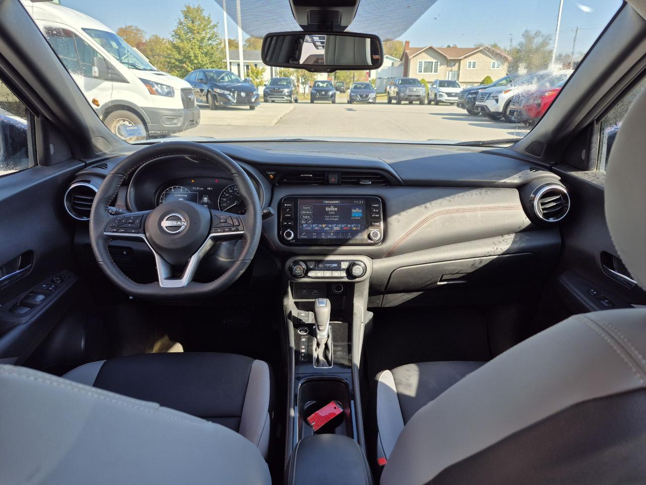 2023 Nissan Kicks SR PREMIUM Photo25