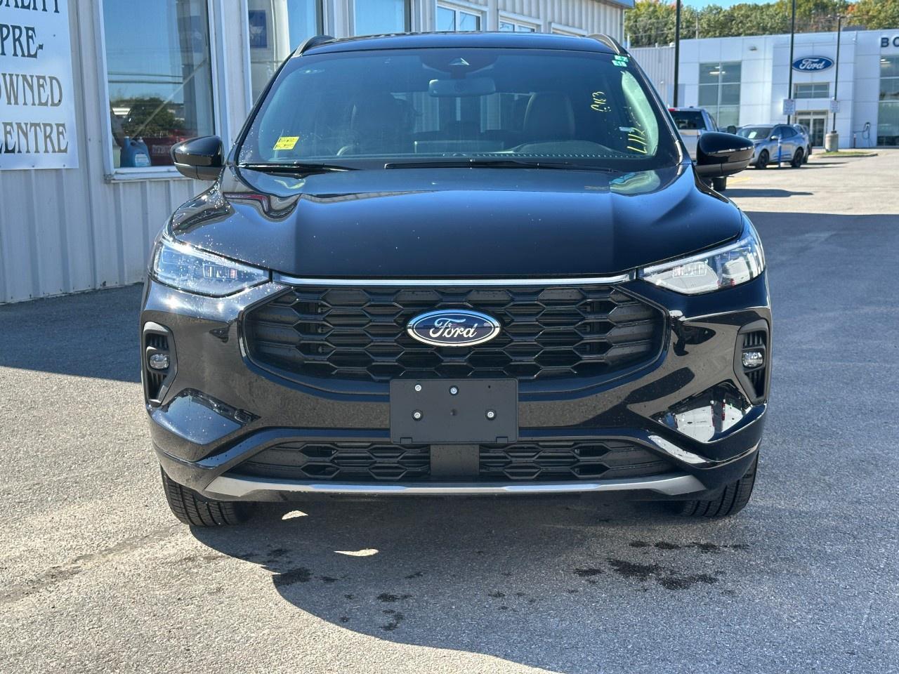 2025 Ford Escape ST-Line Elite AWD Photo2