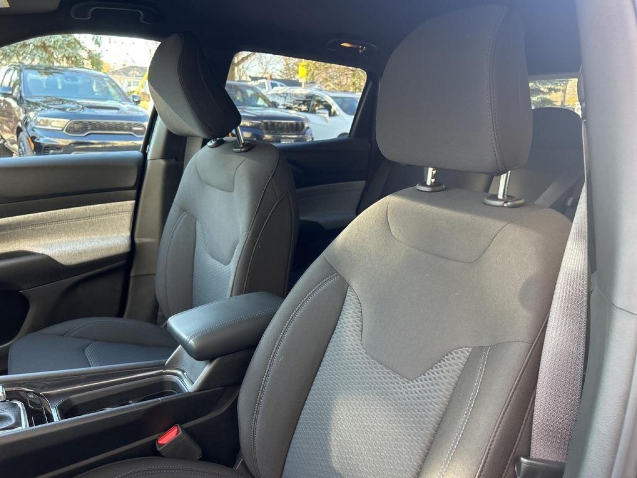 2025 Jeep Compass Sport Photo