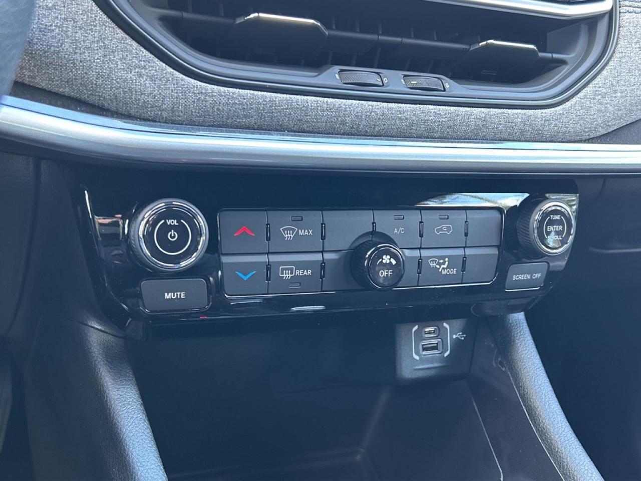 2025 Jeep Compass Sport 4X4/SPORT|HEATEDSEAT|LANEASSIST|COLLISIONWARING Photo