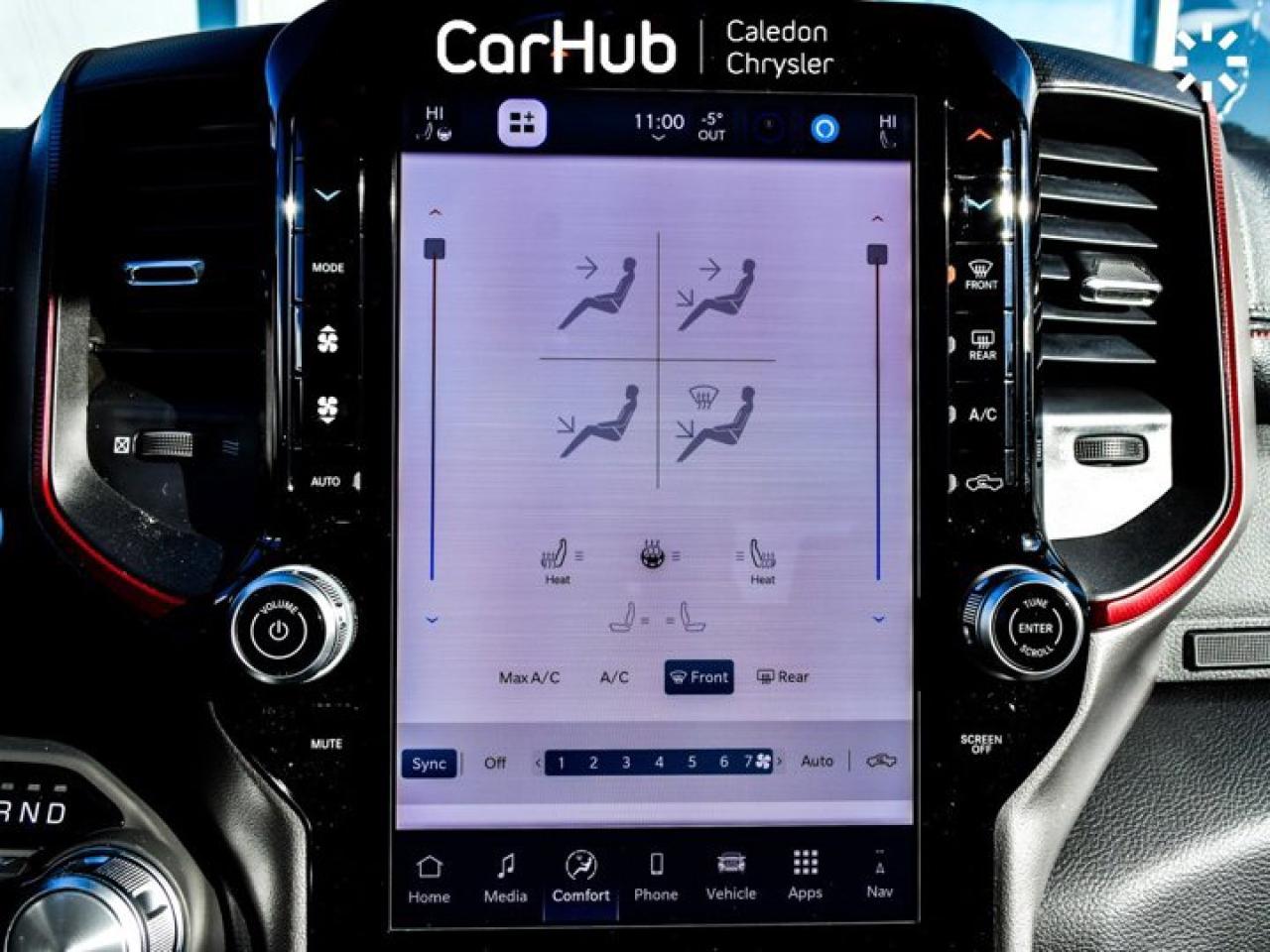 2026 RAM 1500 Rebel 4x4 Crew Cab 5'7" Box 12"Display Blind Spot Navigation Alloy Rims Photo4