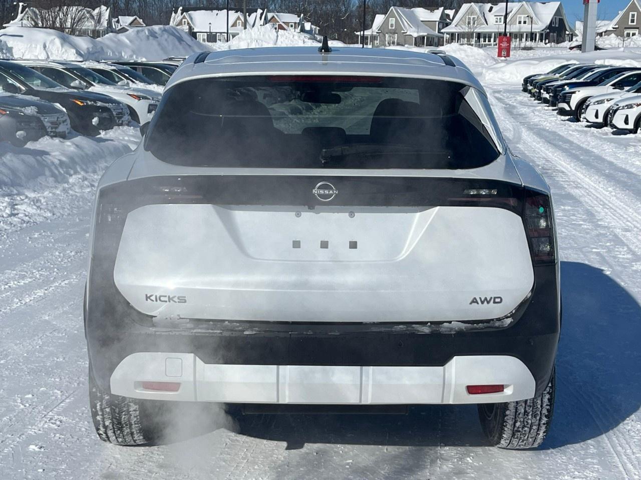 2026 Nissan Kicks SV AWD Photo