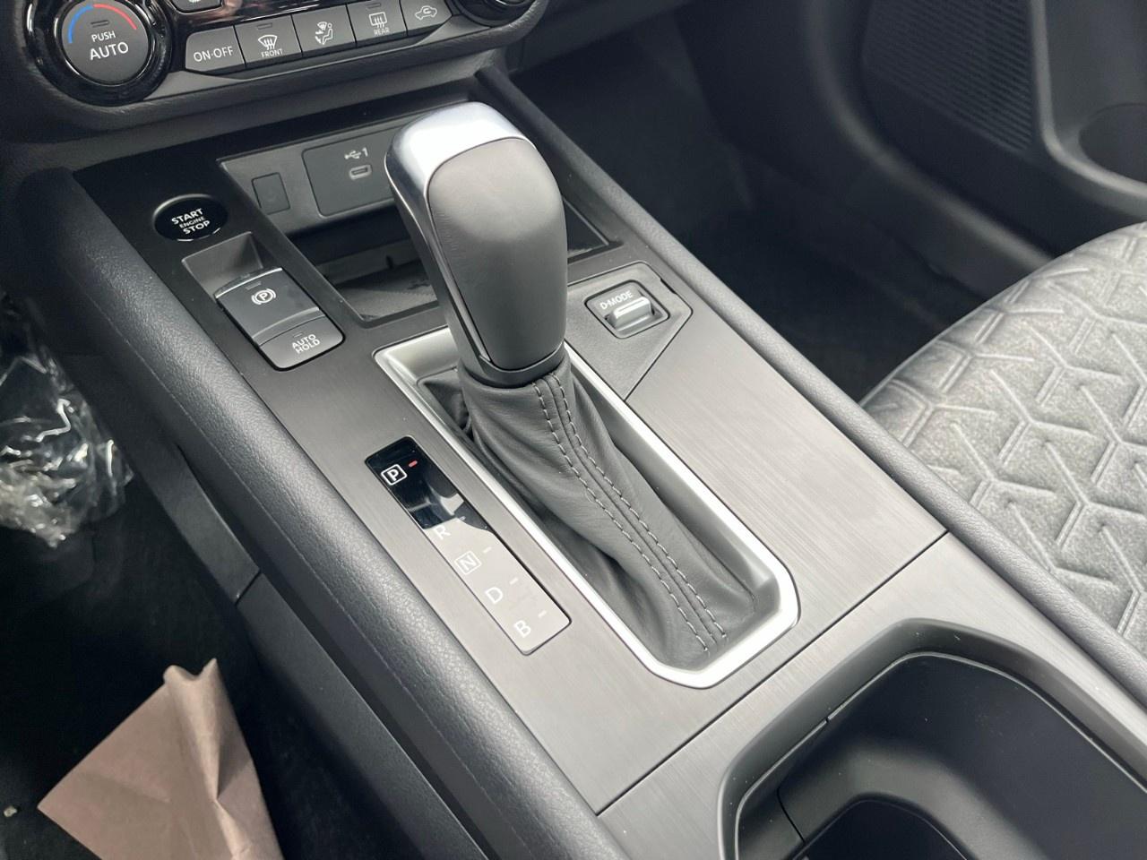2026 Nissan Kicks SV AWD Photo