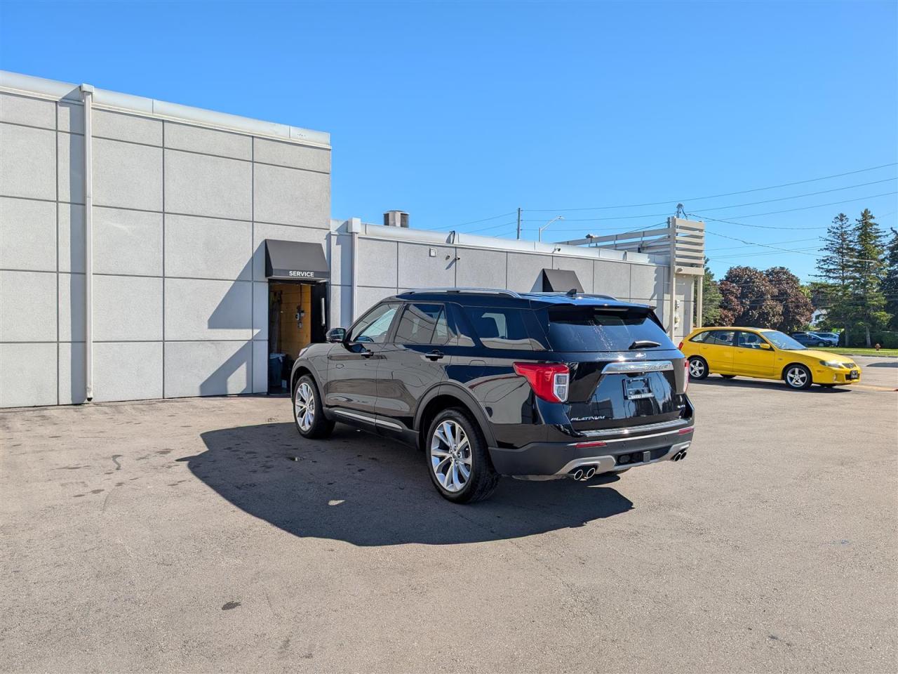 2023 Ford Explorer PLATINUM AWD - PANO ROOF - NAVI - 6 PASS
