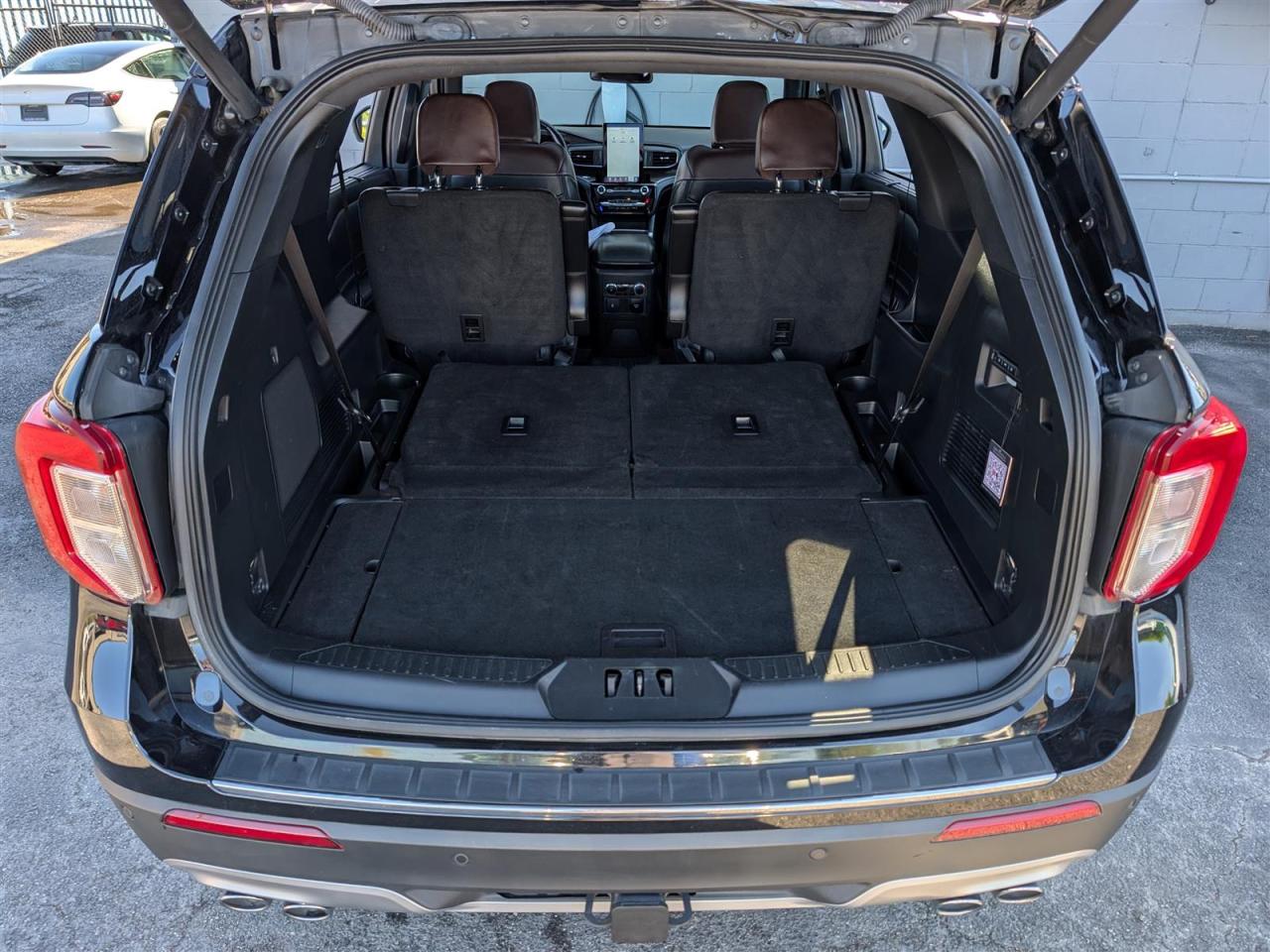 2023 Ford Explorer PLATINUM AWD - PANO ROOF - NAVI - 6 PASS