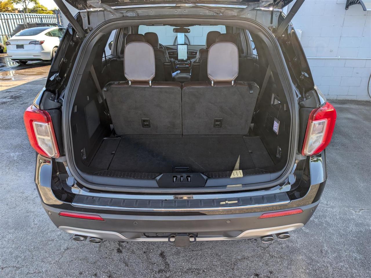 2023 Ford Explorer PLATINUM AWD - PANO ROOF - NAVI - 6 PASS