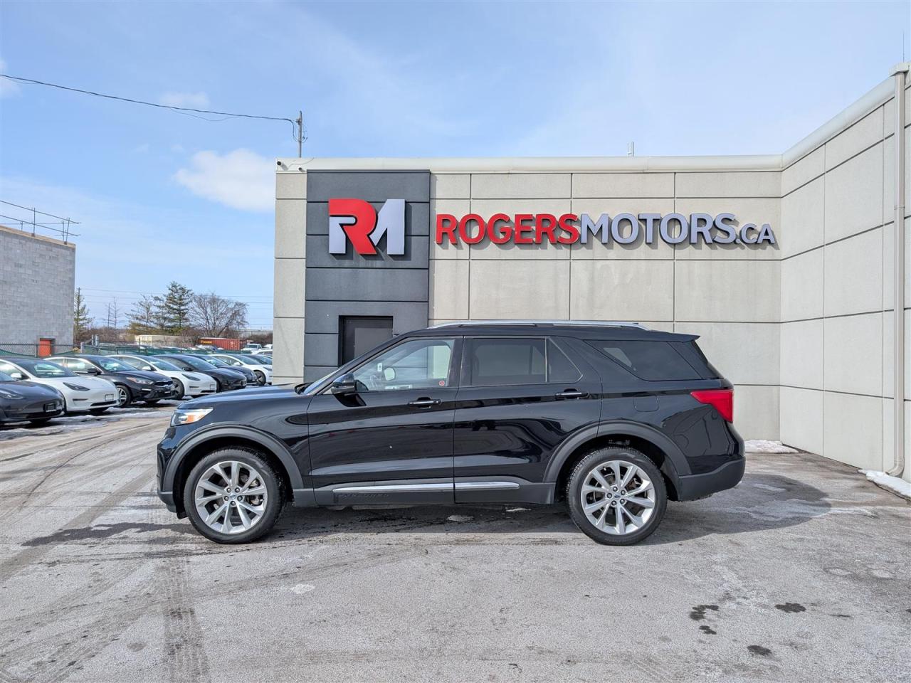 2023 Ford Explorer PLATINUM AWD - PANO ROOF - NAVI - 6 PASS Photo