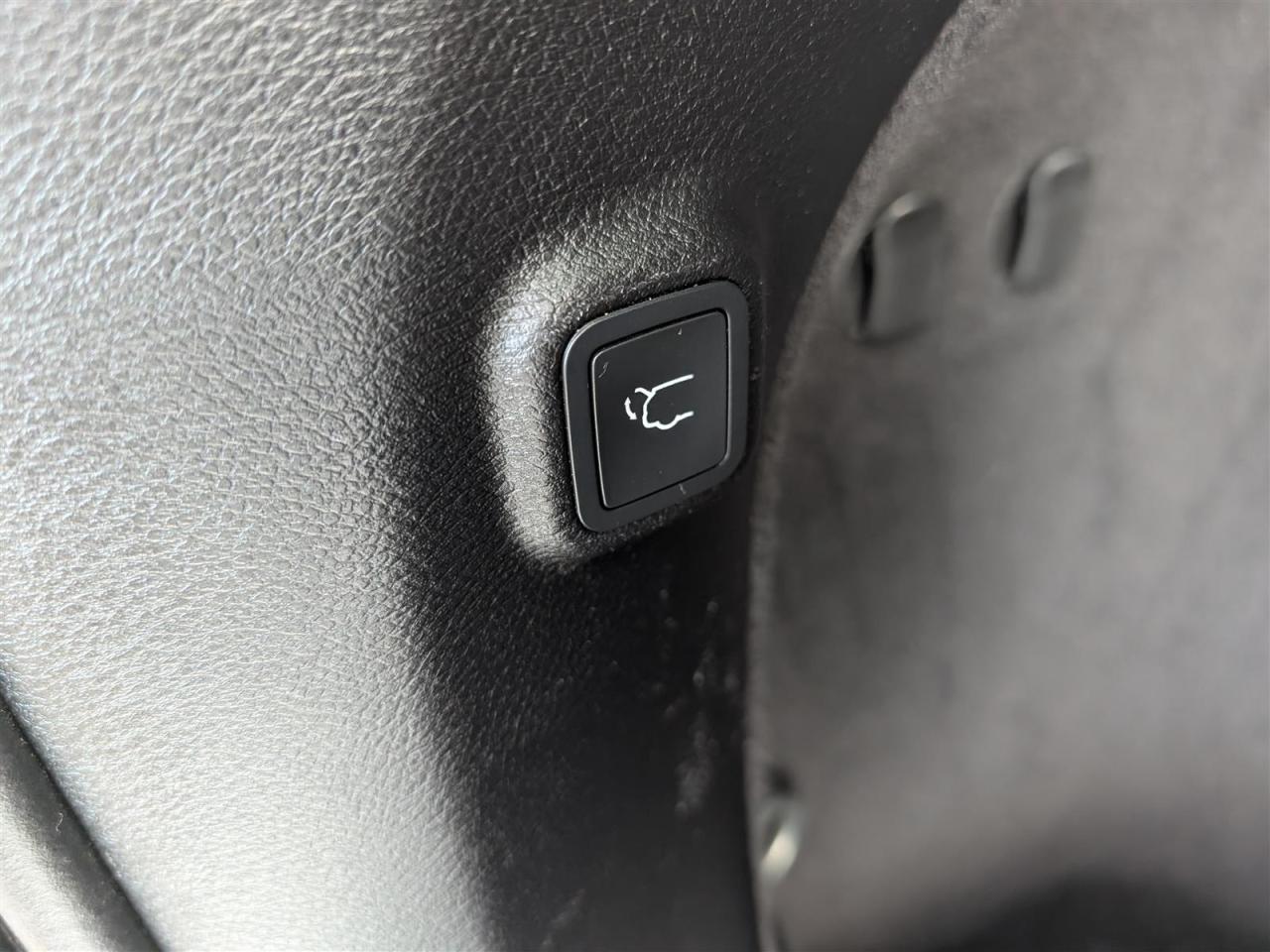 2019 Jeep Cherokee LTD 4X4 - NAVI - LEATHER - REVERSE CAM
