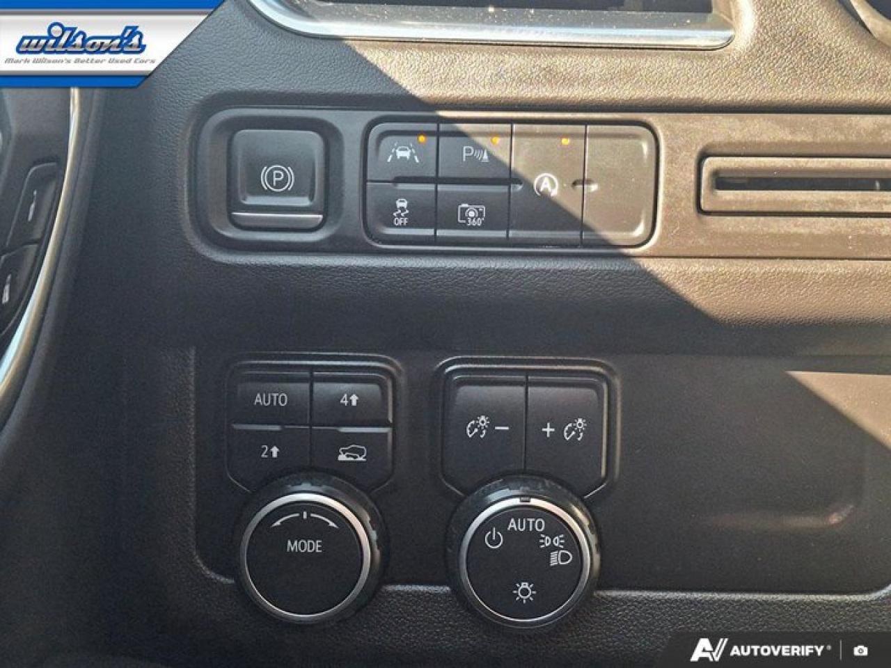 2023 Chevrolet Suburban LT 4WD | Leather | Panoramic Sunroof | 360 Camera | Heated Wheel + Seats | BSM | 20" Wheel | Bose | Photo