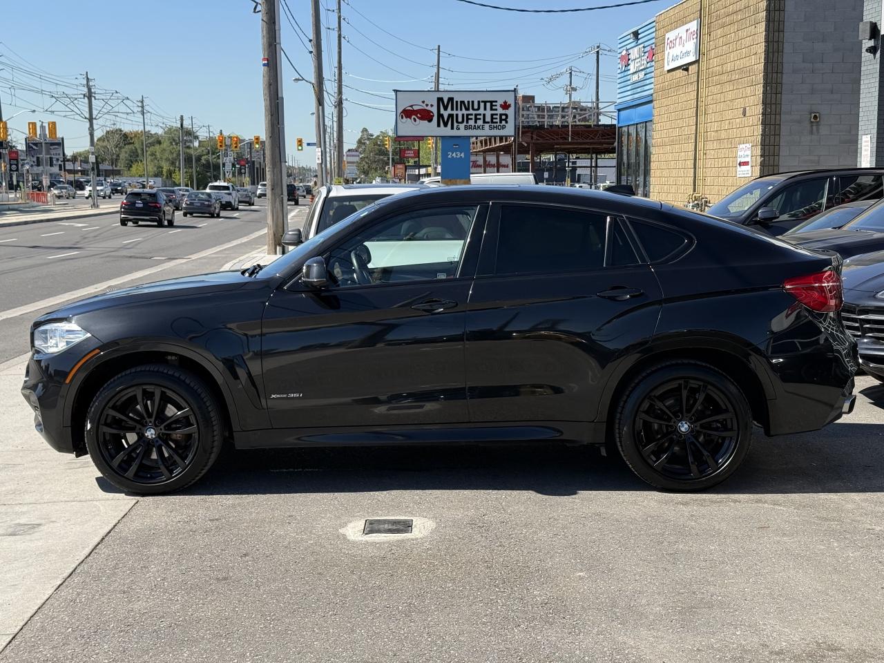 2017 BMW X6 //M SPORT | RED LEATHER | HUD | CARPLAY | PANO | Photo