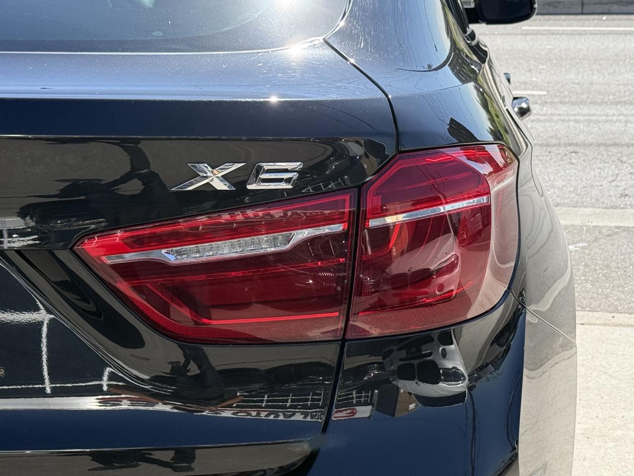 2017 BMW X6 //M SPORT | RED LEATHER | HUD | CARPLAY | PANO | Photo