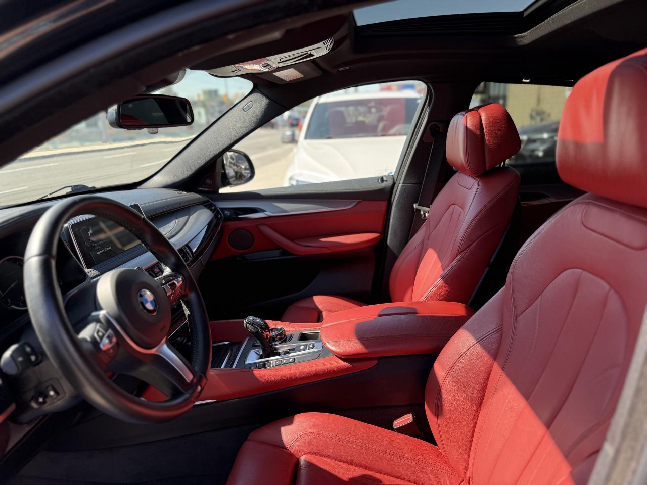 2017 BMW X6 //M SPORT | RED LEATHER | HUD | CARPLAY | PANO | Photo