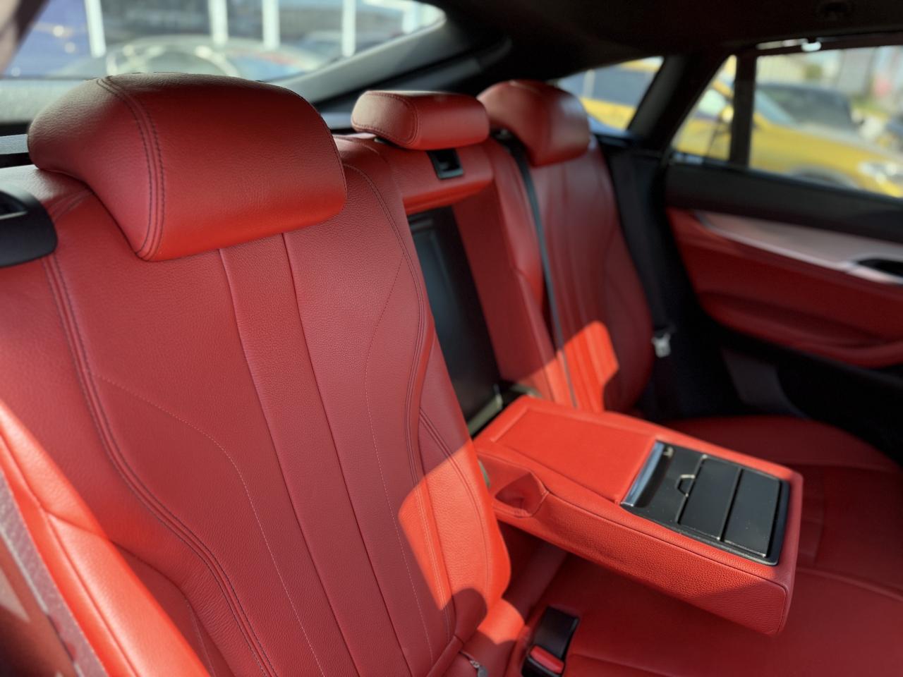 2017 BMW X6 //M SPORT | RED LEATHER | HUD | CARPLAY | PANO | Photo