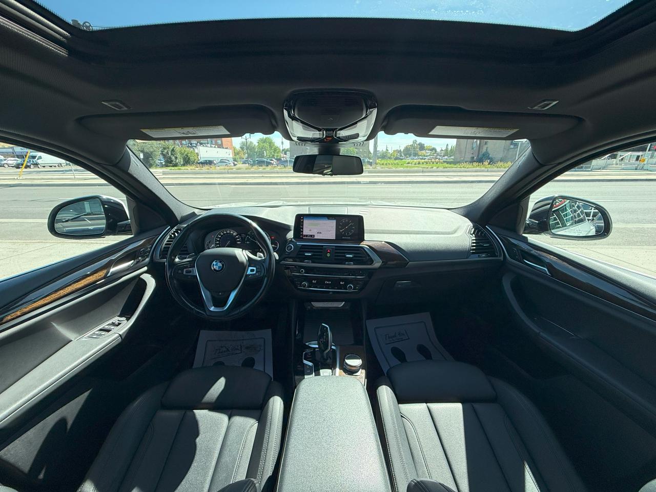 2019 BMW X4 PREMIUM | HUD | PANO | CARPLAY | LOADED Photo