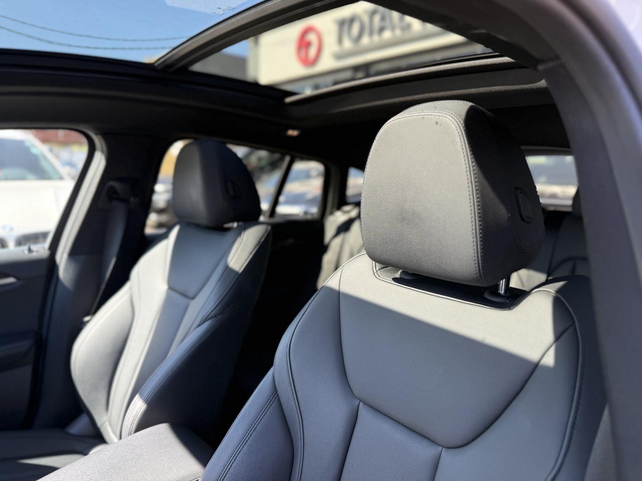 2019 BMW X4 PREMIUM | HUD | PANO | CARPLAY | LOADED Photo