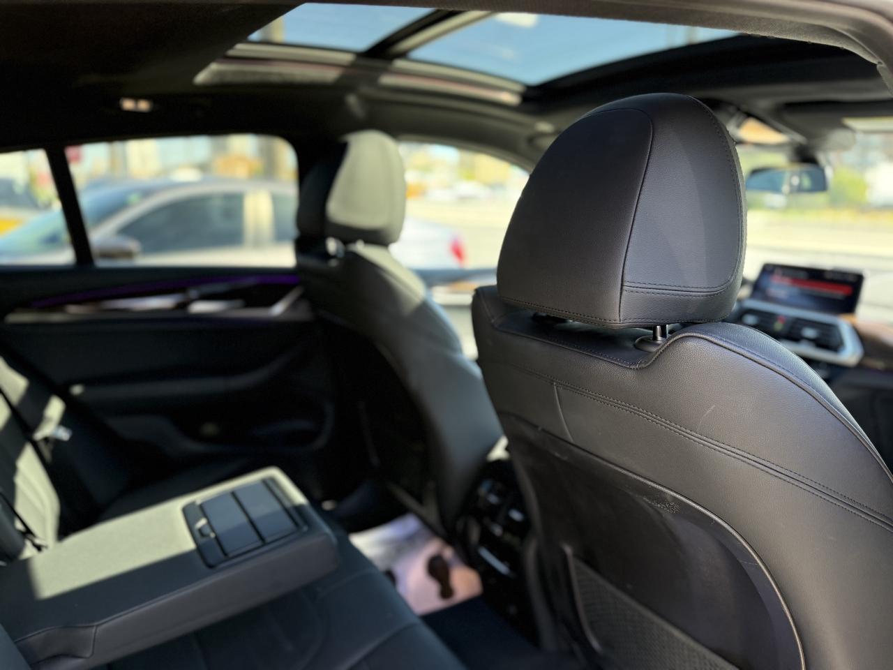 2019 BMW X4 PREMIUM | HUD | PANO | CARPLAY | LOADED Photo