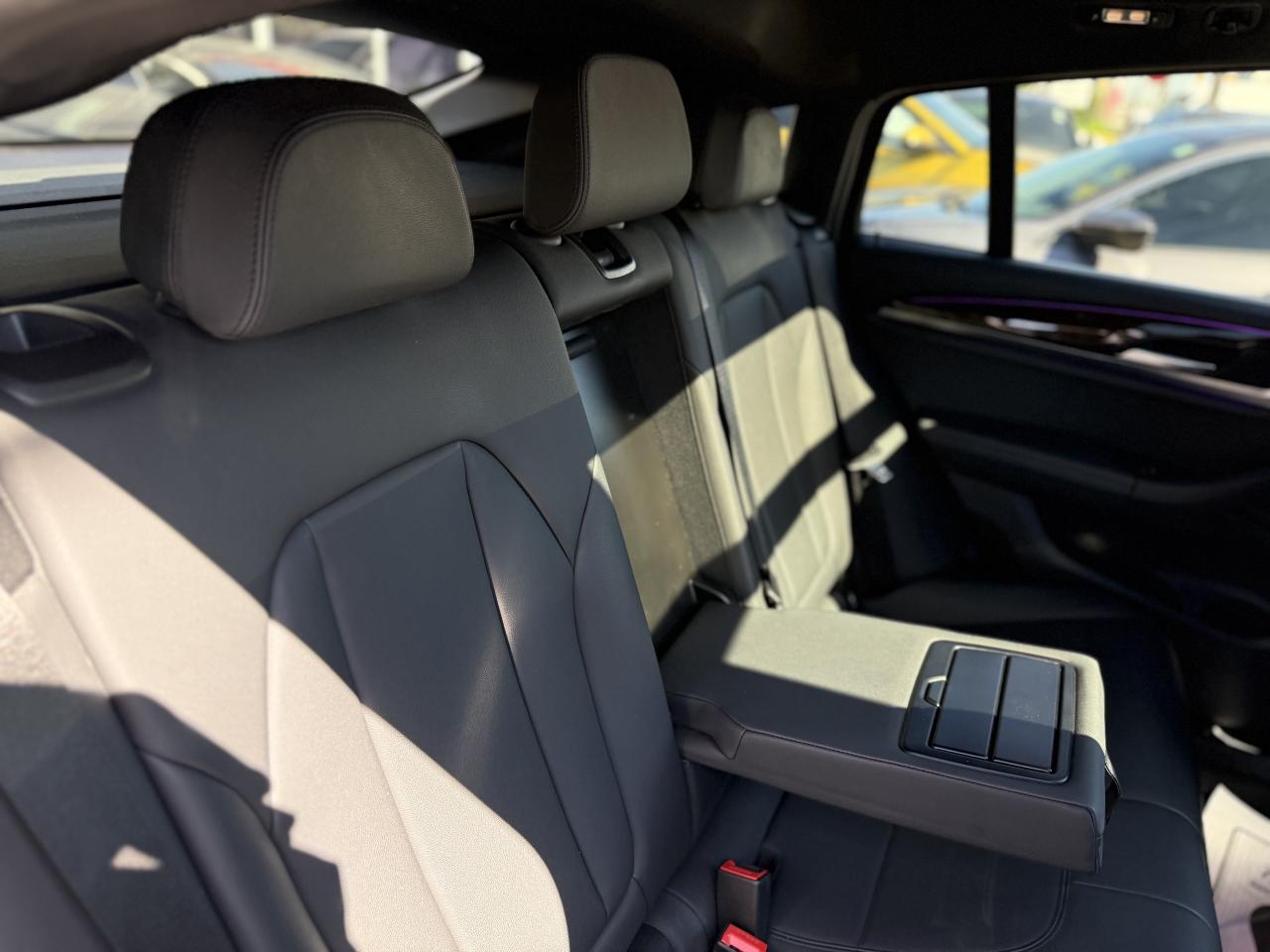 2019 BMW X4 PREMIUM | HUD | PANO | CARPLAY | LOADED Photo