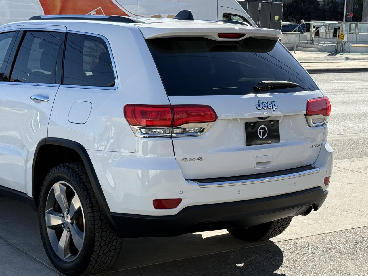 2016 Jeep Grand Cherokee LIMITED | PANO | LOADED Photo