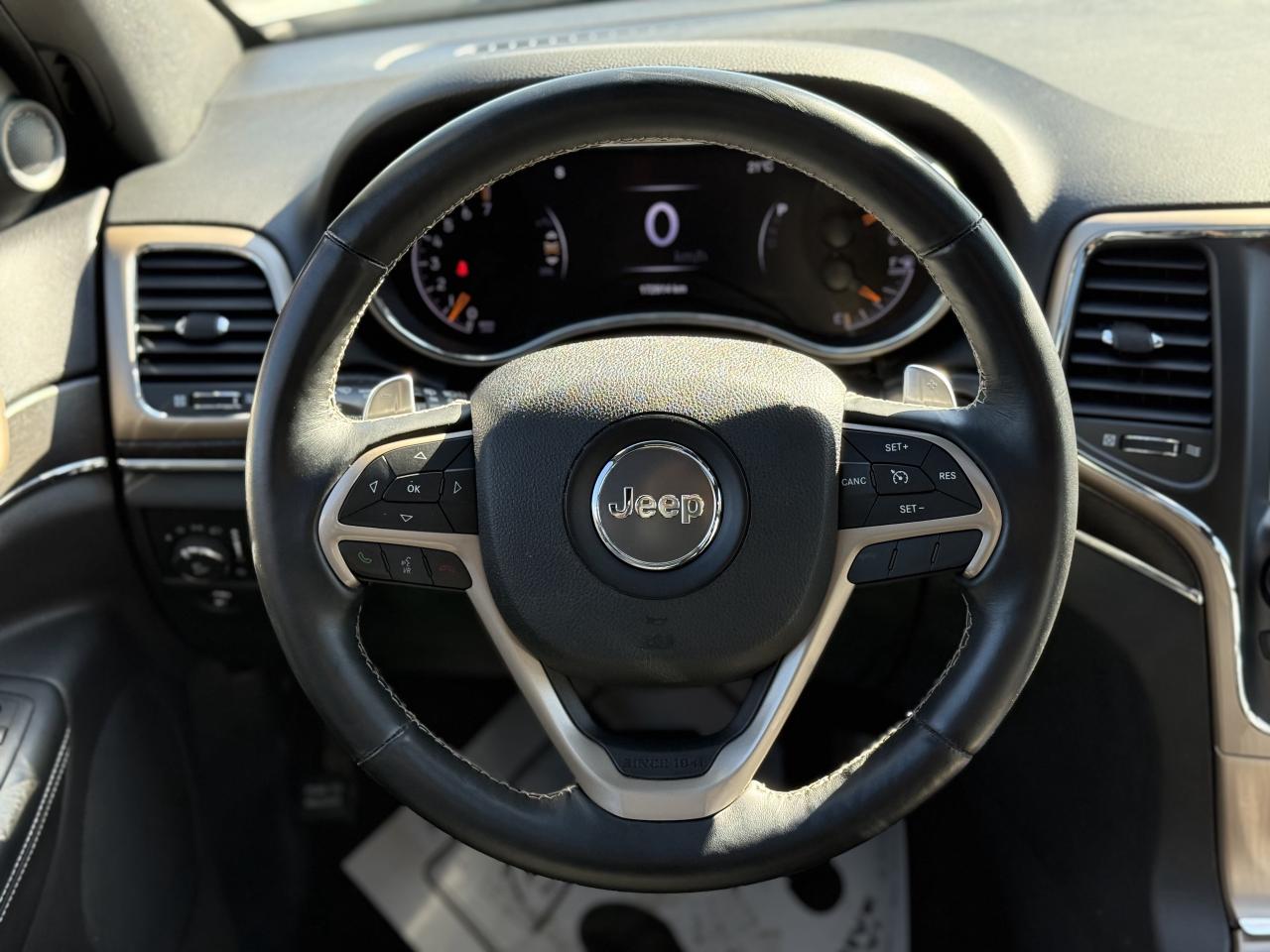 2016 Jeep Grand Cherokee LIMITED | PANO | LOADED Photo