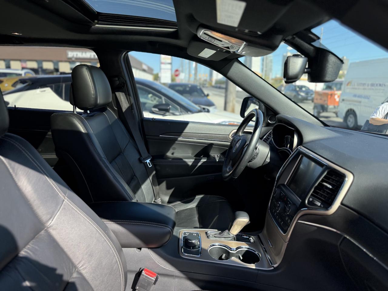 2016 Jeep Grand Cherokee LIMITED | PANO | LOADED Photo